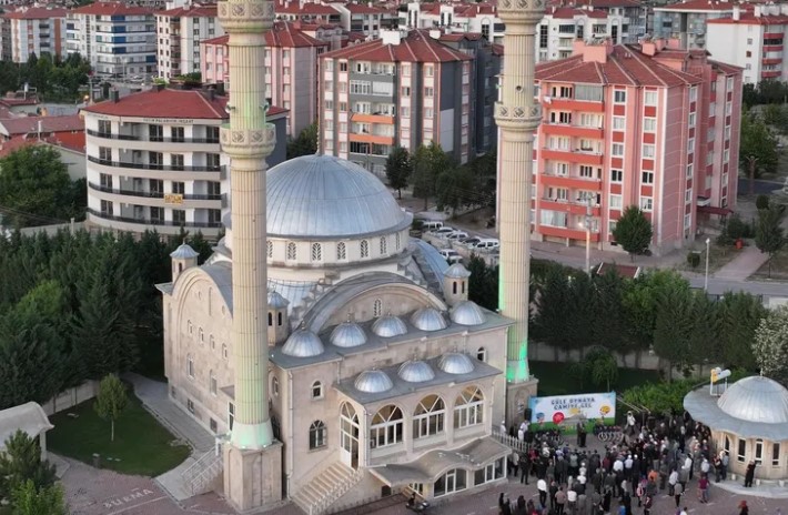 Konya’da Camiler Çocuk Neşesiyle Şenleniyor