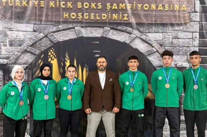 Konya Meram’dan Millî Kick Boksçulara Güçlü Destek